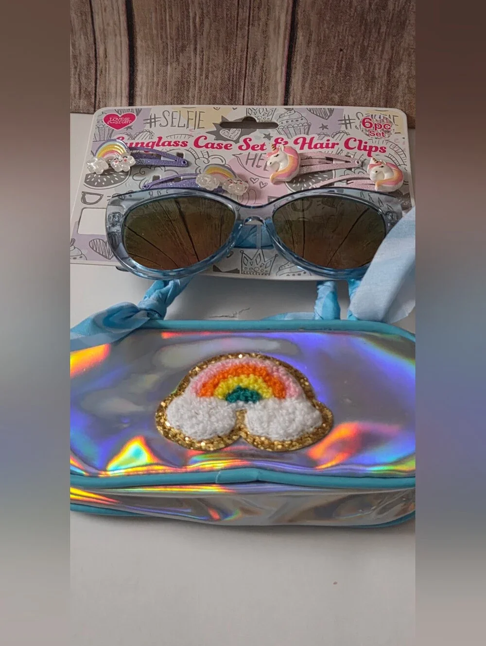 Love @ First Sight Sunglasses with Rainbow Case & Hair Clips Set NIP